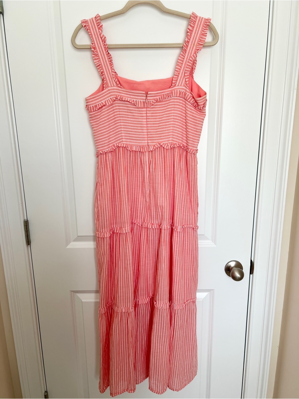 Gal Meets Glam Coral-Pink Dress - Picture 4 of 4